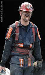ThirtyDays0608_2 Morgan Spurlock heads out for lunch at the coal mine in 30 Days