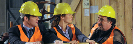 Eddie McClintock as Pete Lattimer, Joanne Kelly as Myka Bering, Saul Rubinek as Artie Nielsen