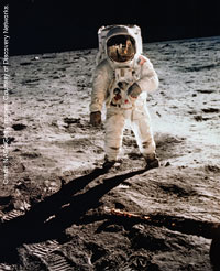 lovell0608_1 Man On The Moon