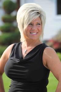 Theresa-Caputo "Long Island Medium" Theresa Caputo