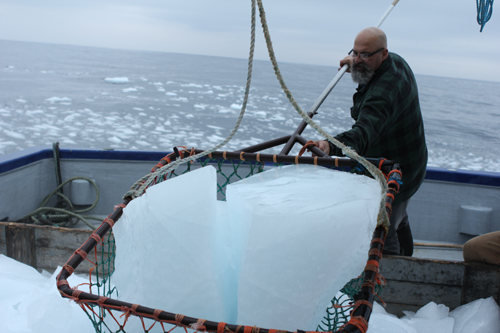 iceberg-hunters-weather-channel-web-2
